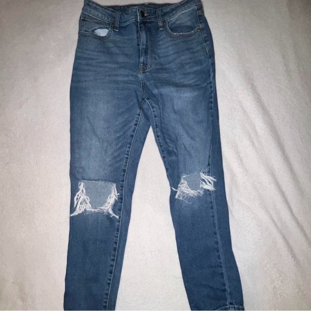 DISTRESSED RIPPED HIGH WAISTED BAGGY MOM JEANS